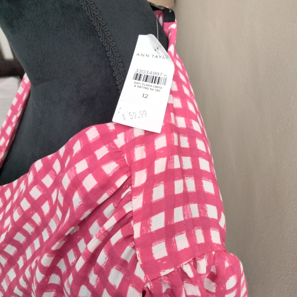 PLAID FLUTTER SLEEVE BUTTON TOP